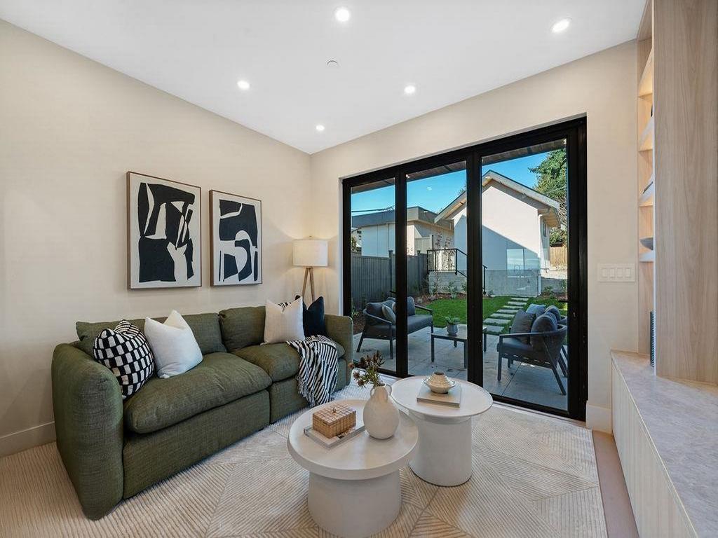 Listing Image for R3096575