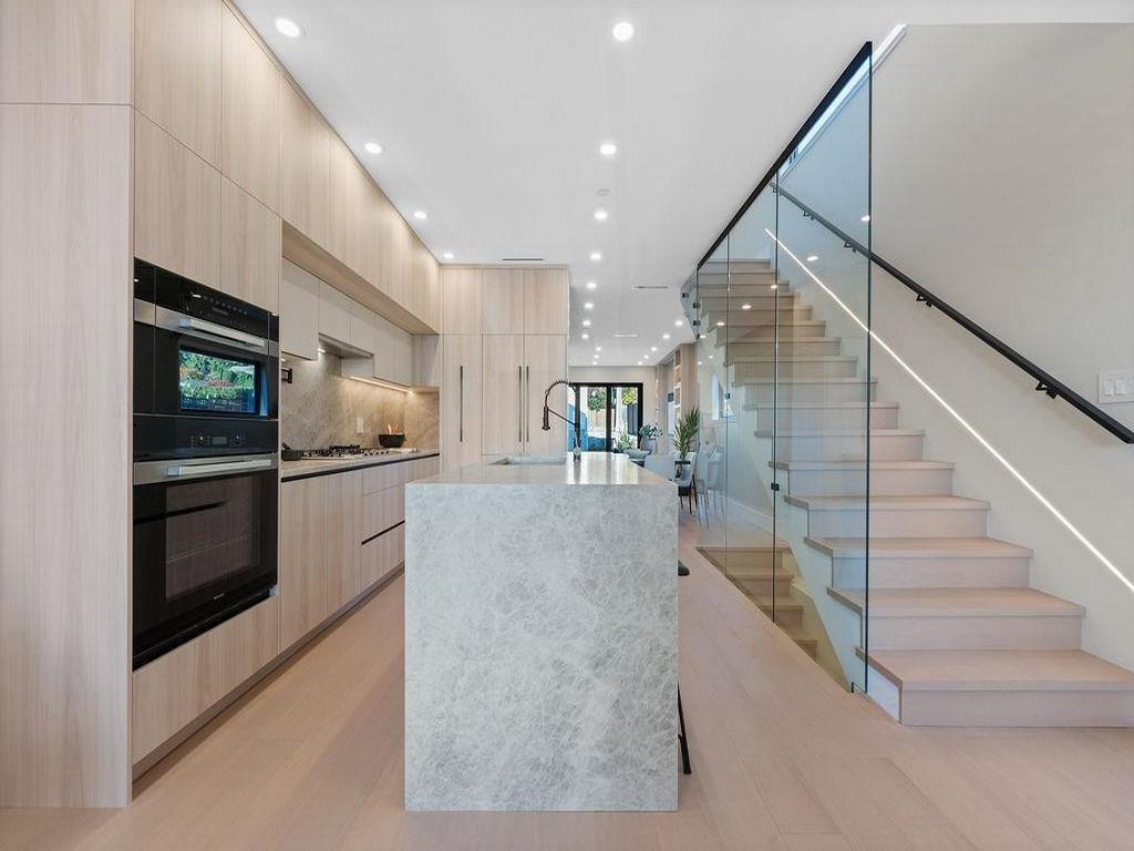 Listing Image for R3096575