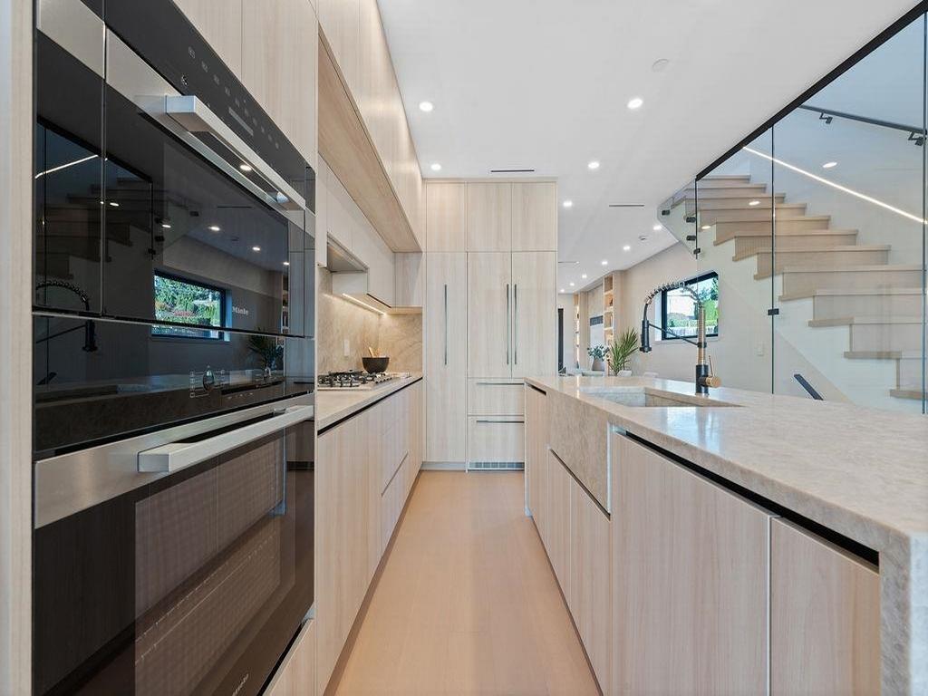 Listing Image for R3096575