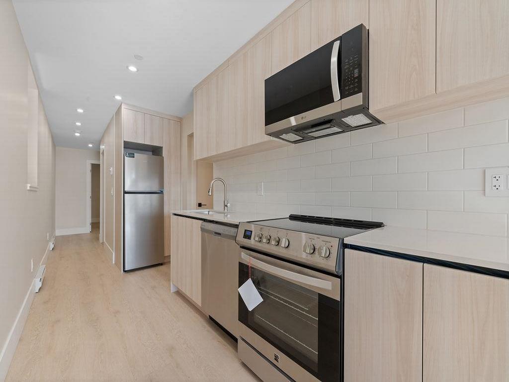 Listing Image for R3096575