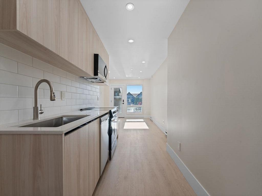 Listing Image for R3096575