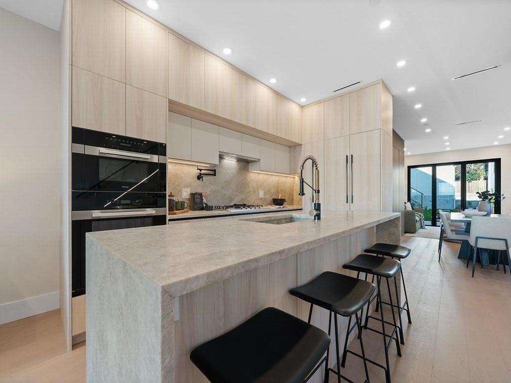 Listing Image for R3096575