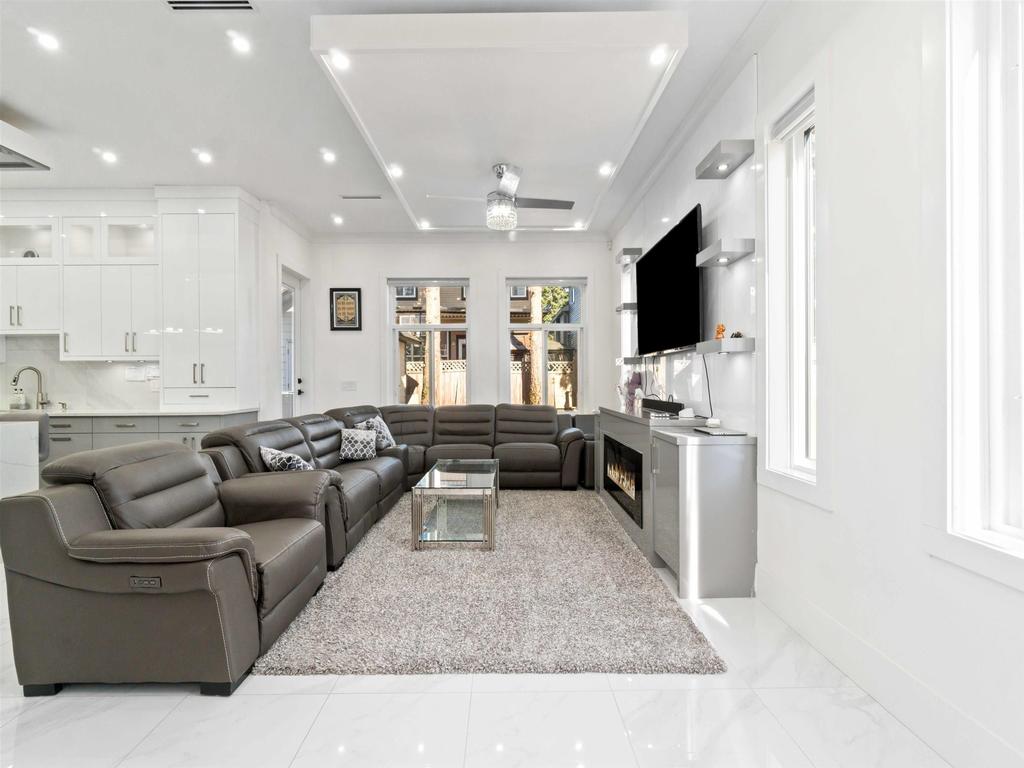 Listing Image for R3096592