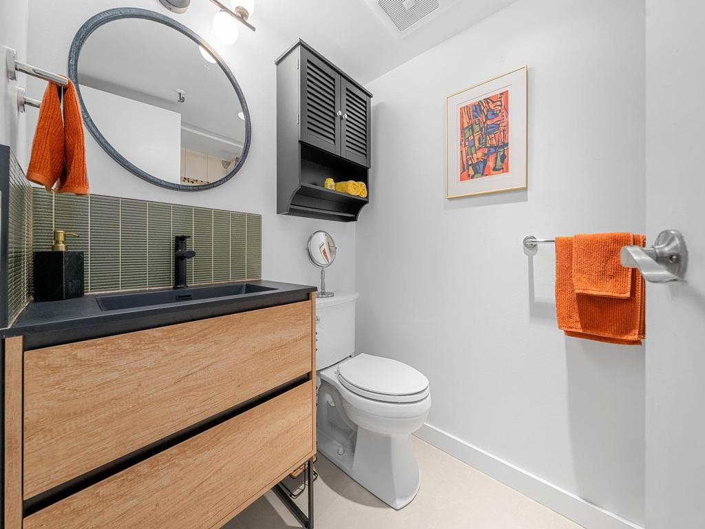 Listing Image for R3096602