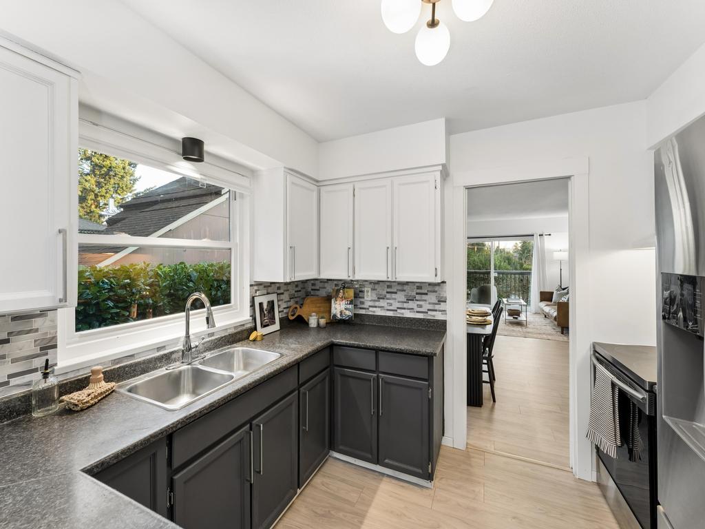 Listing Image for R3096612