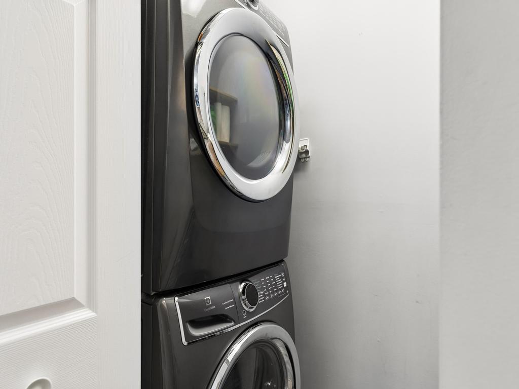 Listing Image for R3096612