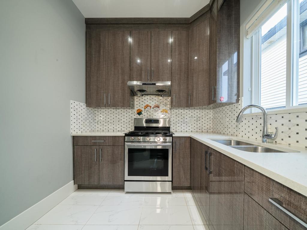 Listing Image for R3096676