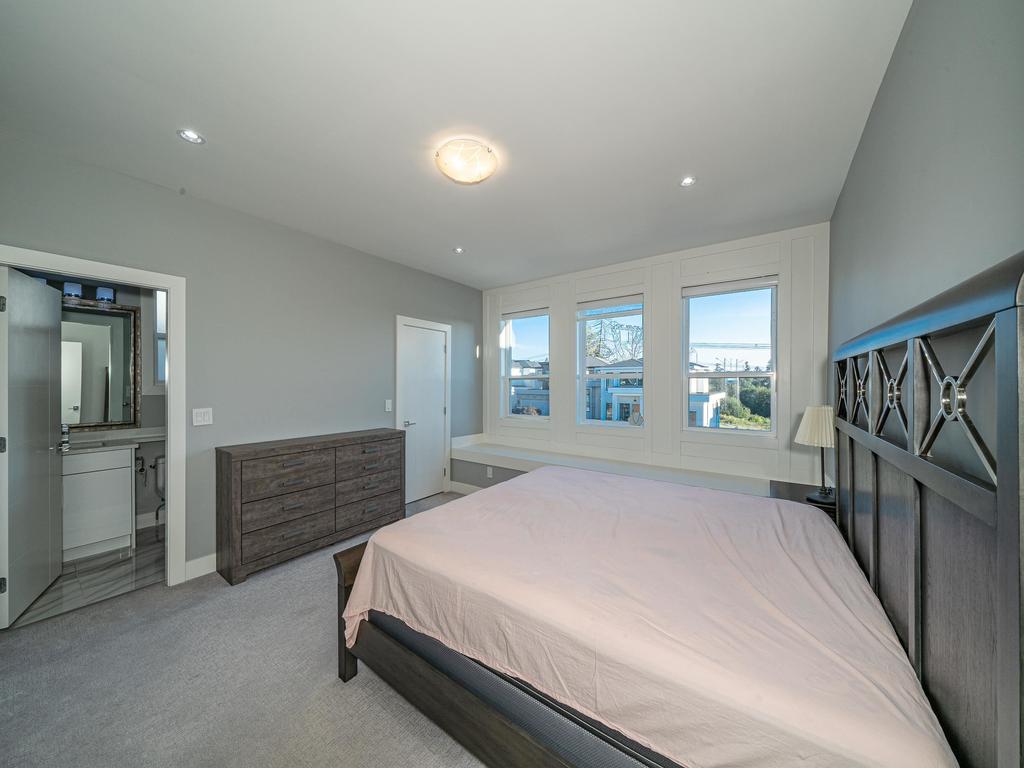 Listing Image for R3096676