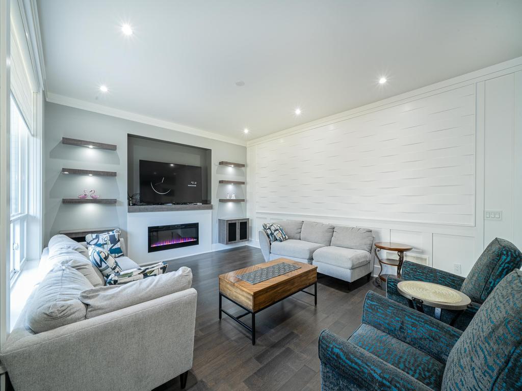 Listing Image for R3096676