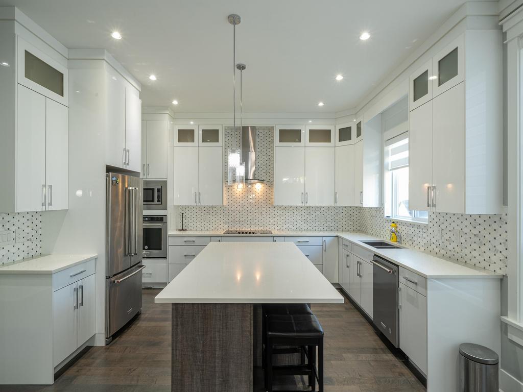 Listing Image for R3096676