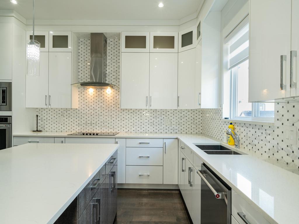 Listing Image for R3096676