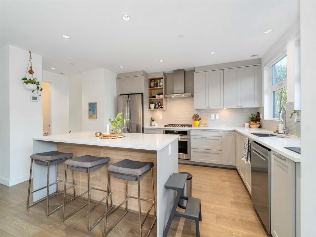 Listing Image for R3096677