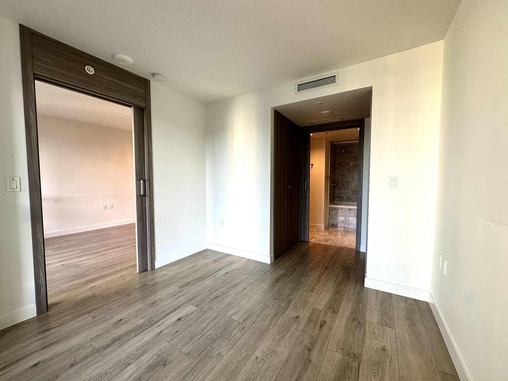 Listing Image for R3096682