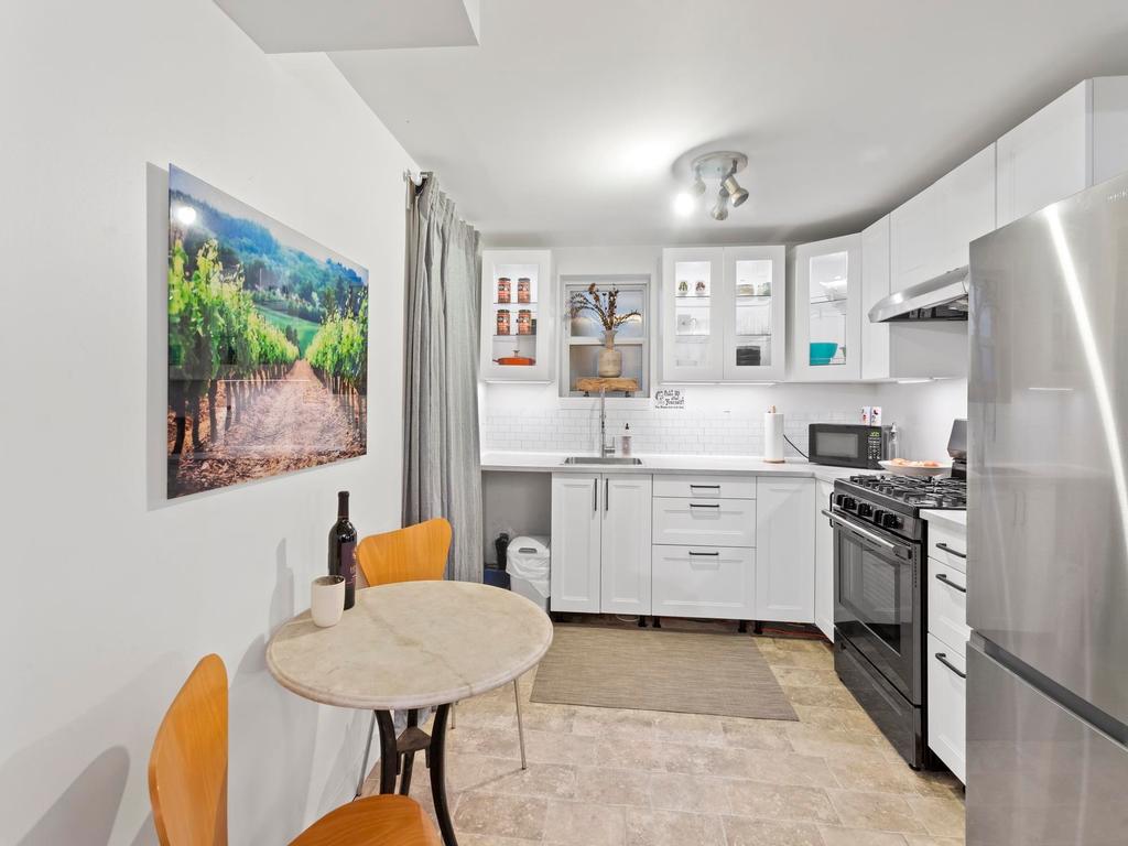 Listing Image for R3096694