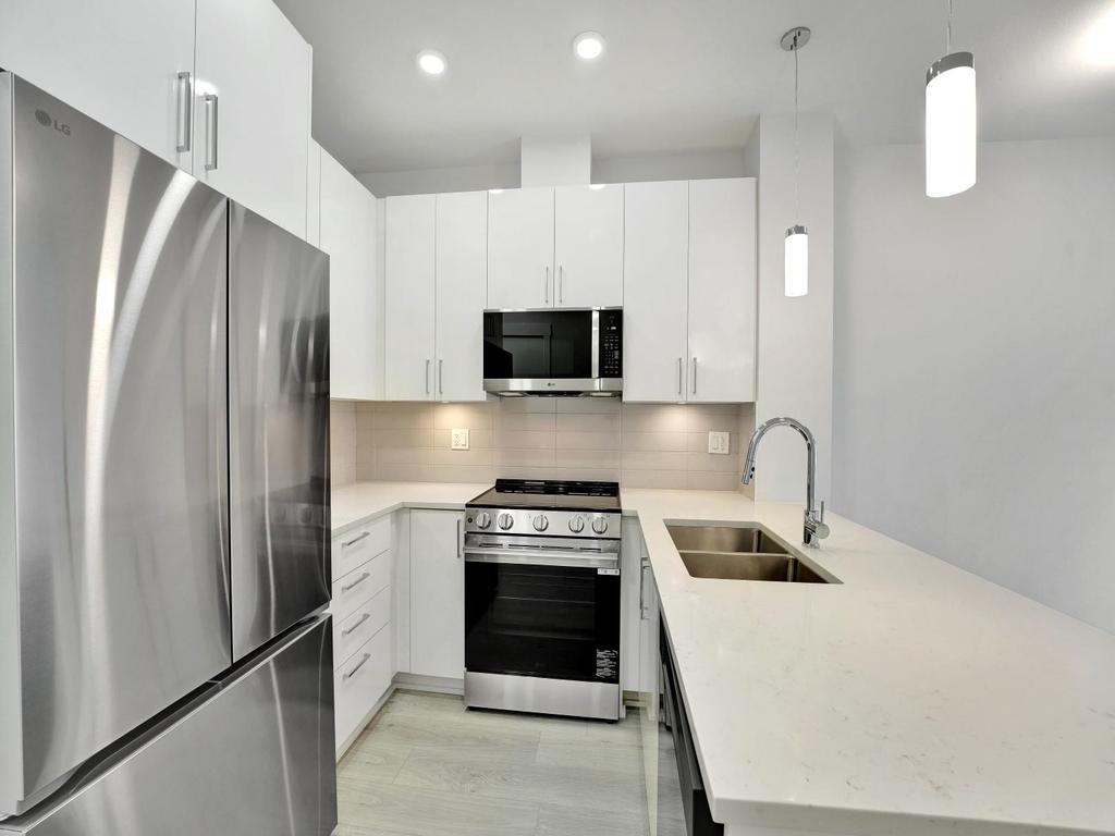 Listing Image for R3096695