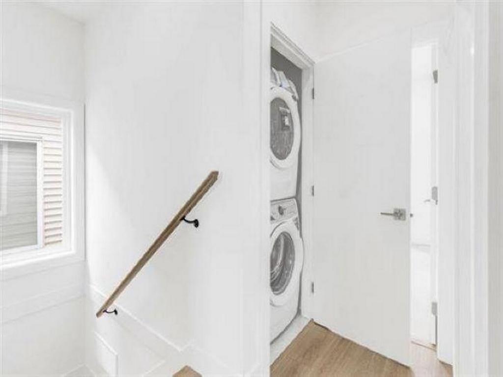 Listing Image for R3096698