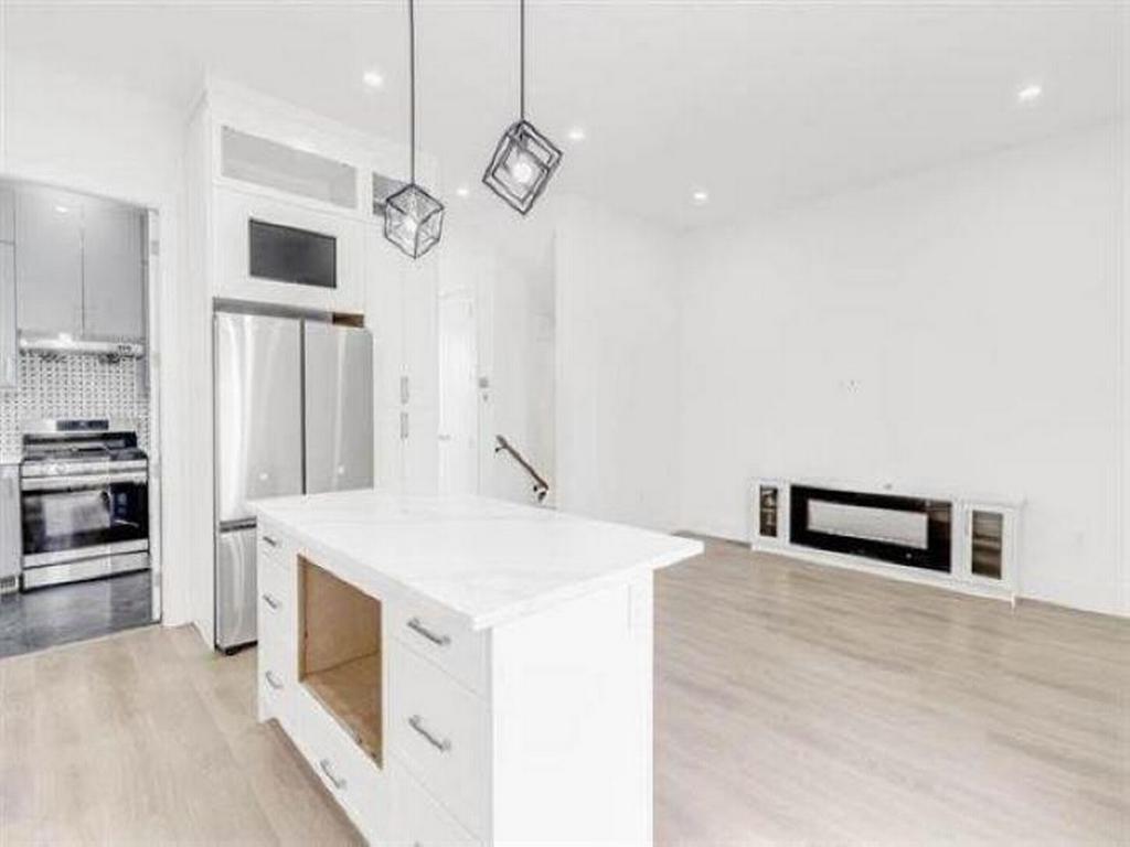 Listing Image for R3096698