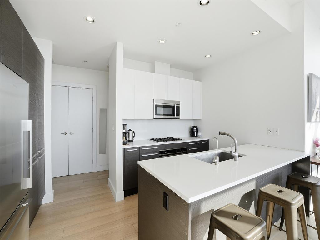 Listing Image for R3096801