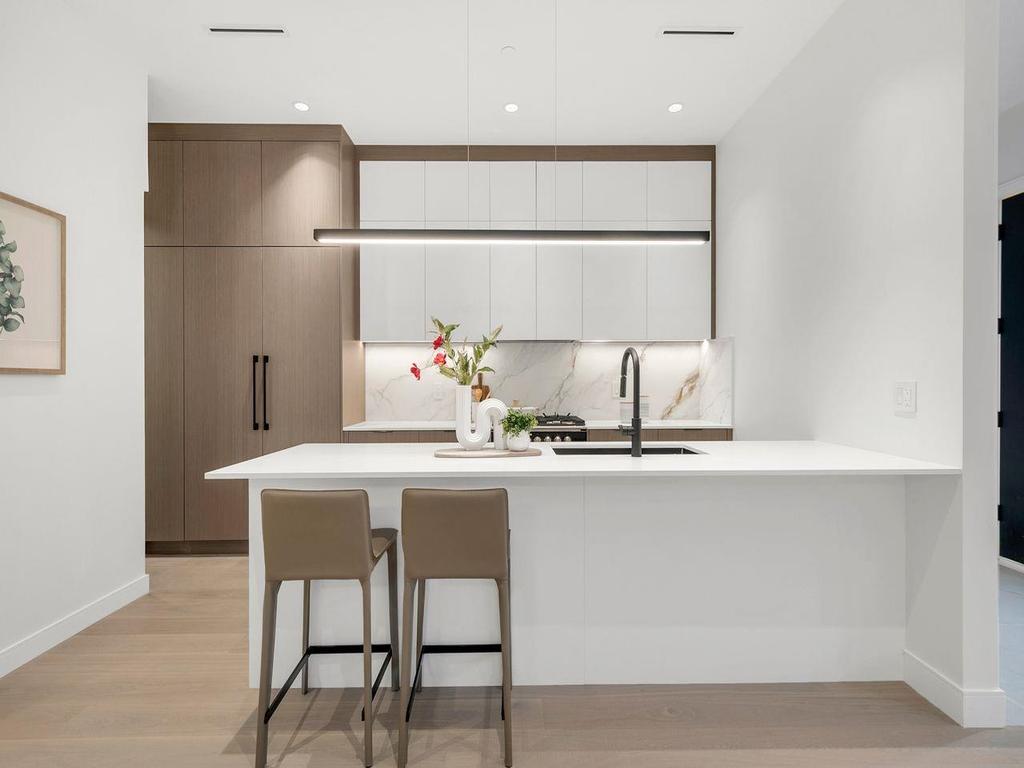 Listing Image for R3096836