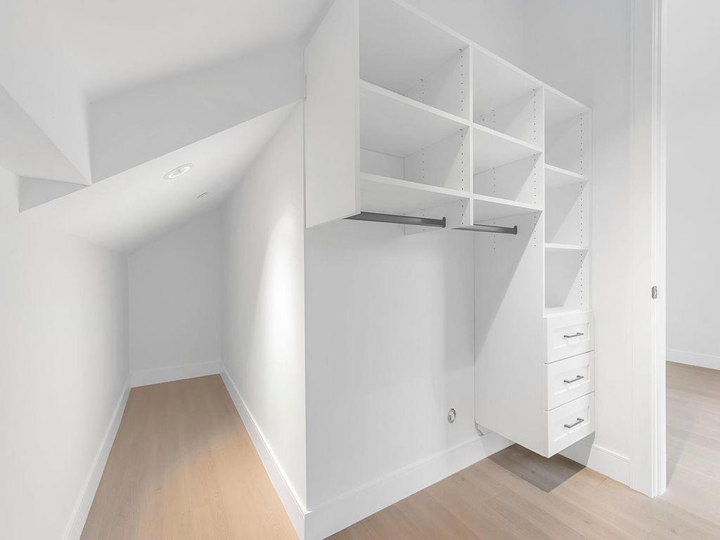 Listing Image for R3096836