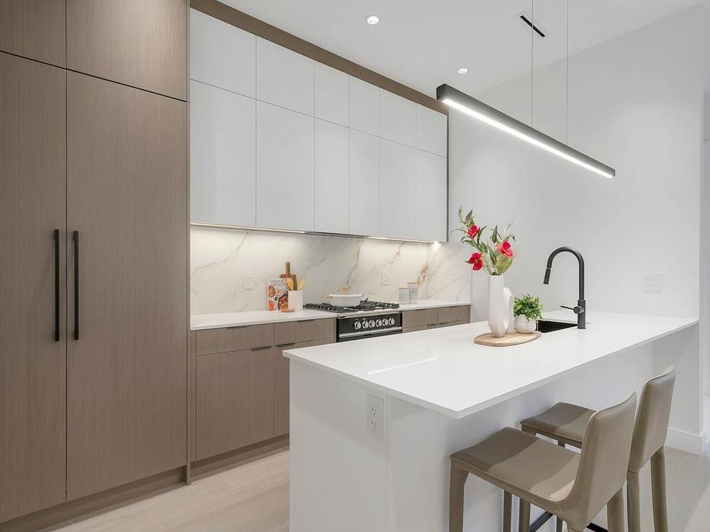 Listing Image for R3096836