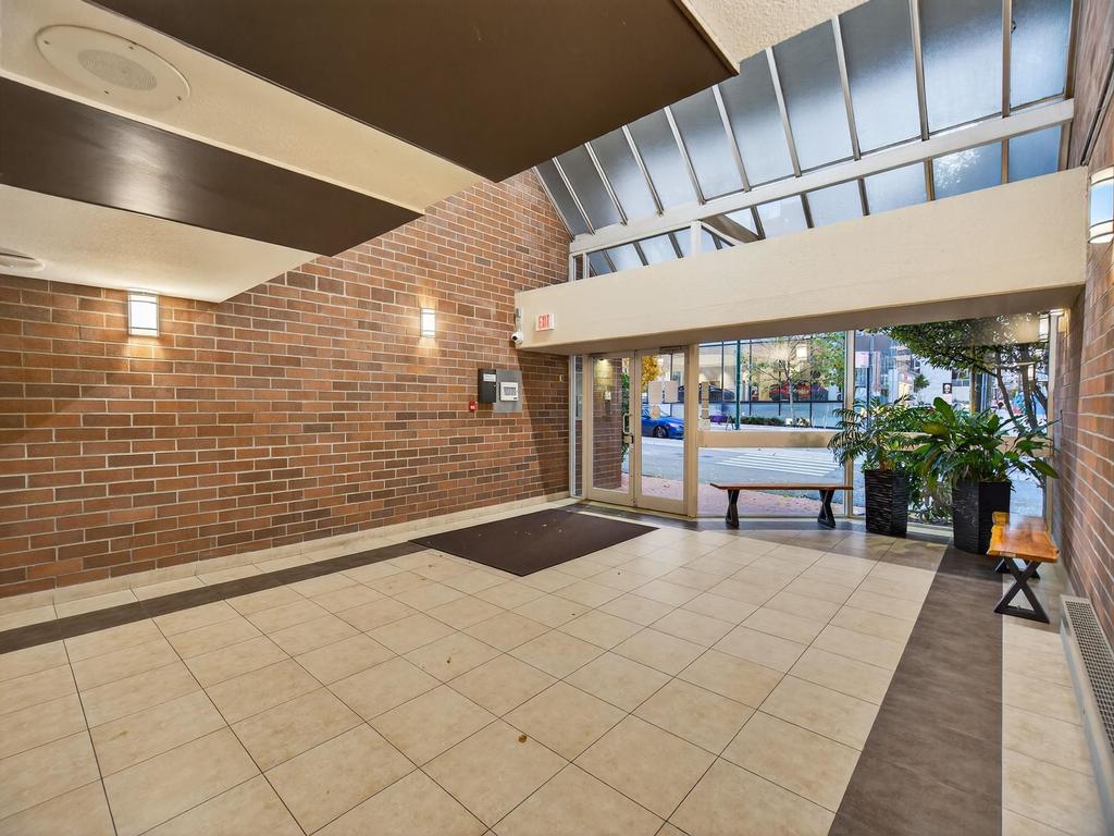 Listing Image for R3096855