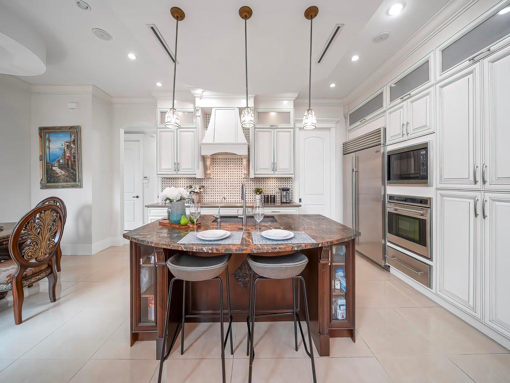 Listing Image for R3096875