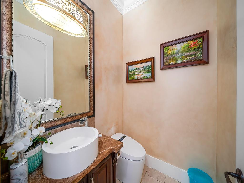 Listing Image for R3096875