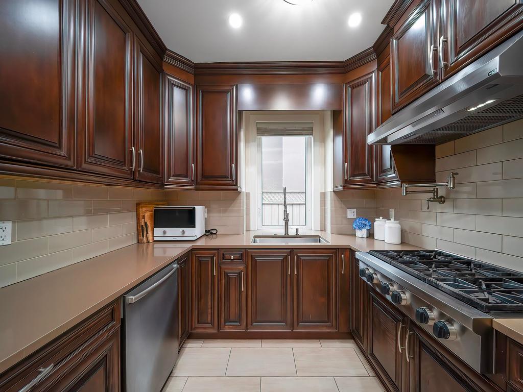 Listing Image for R3096875