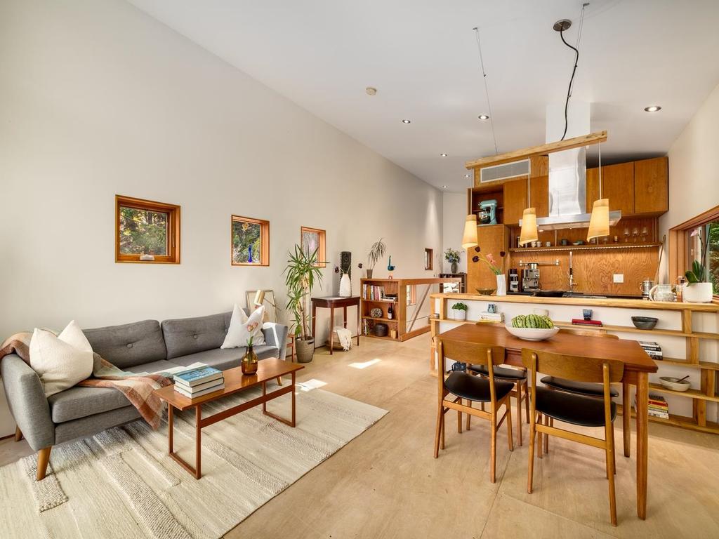 Listing Image for R3096934