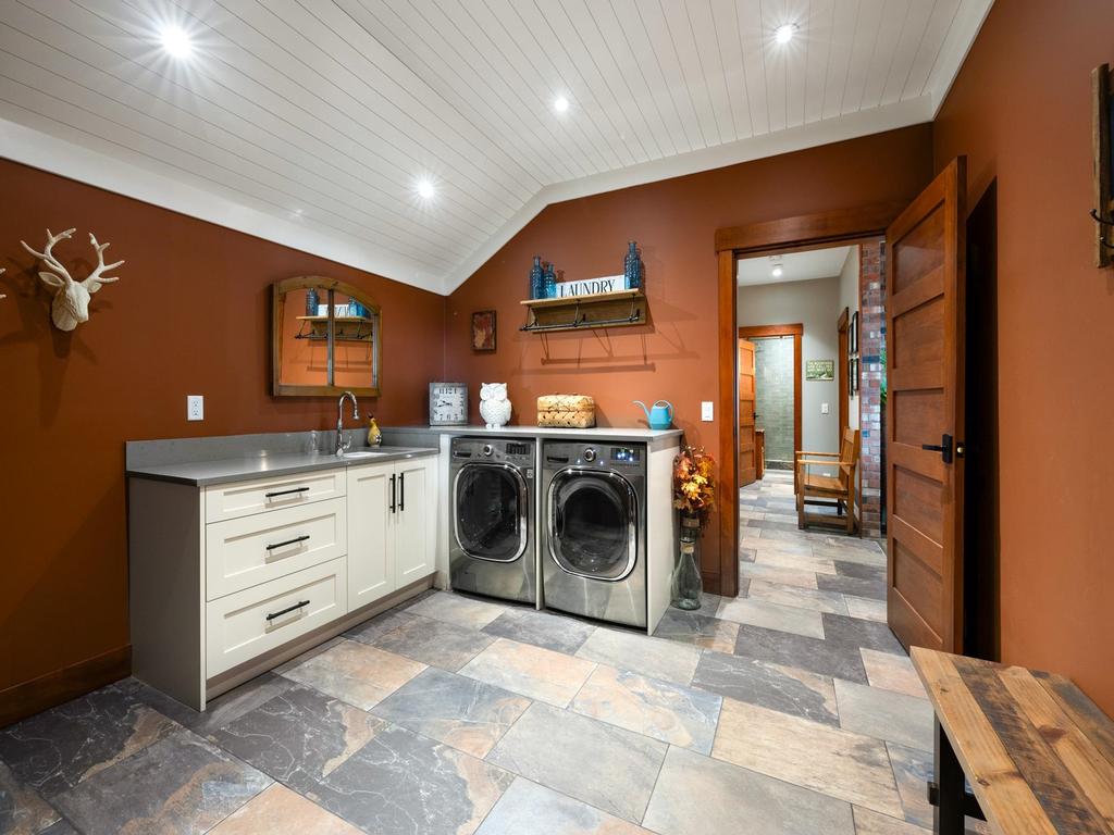 Listing Image for R3096946