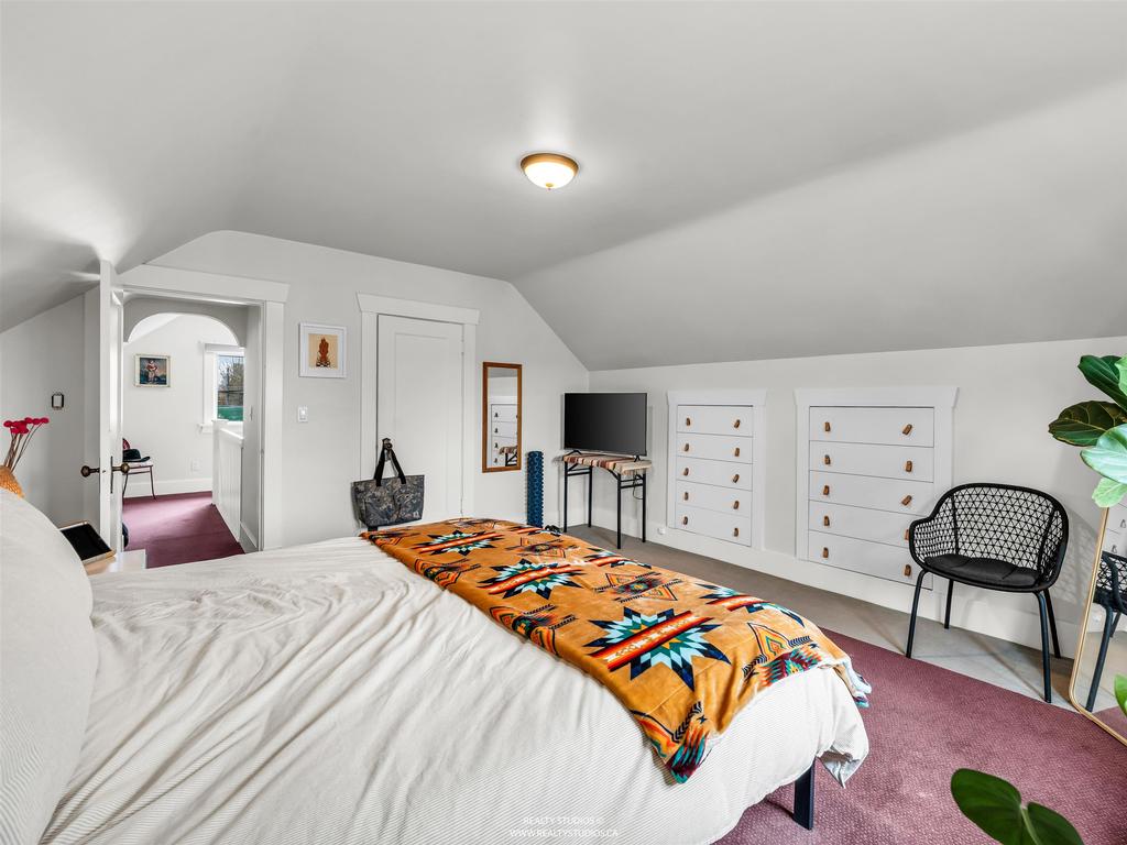 Listing Image for R3097004