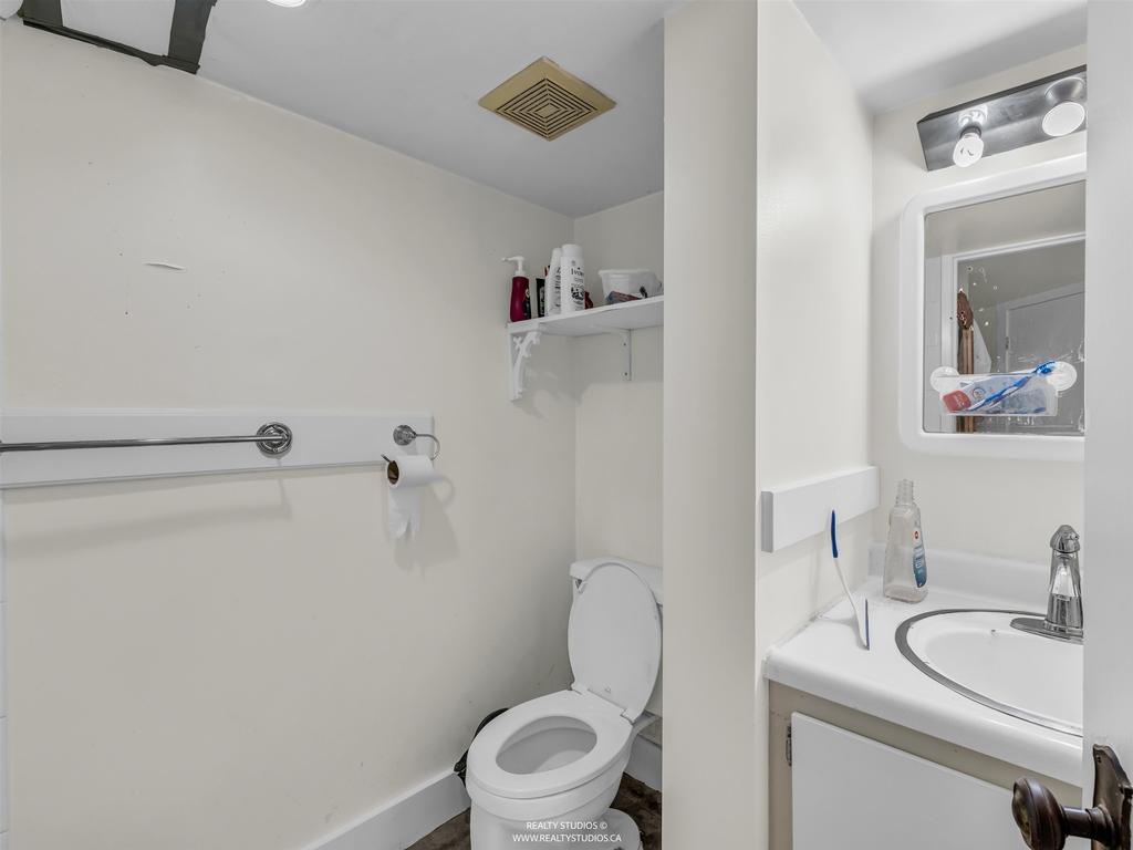 Listing Image for R3097004