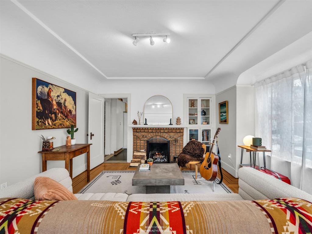 Listing Image for R3097004