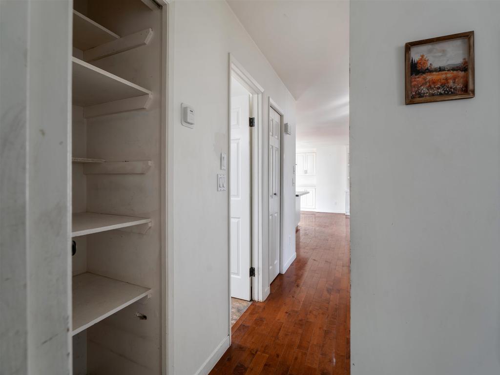 Listing Image for R3097006