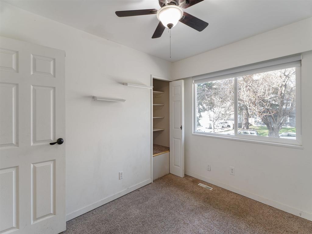 Listing Image for R3097006