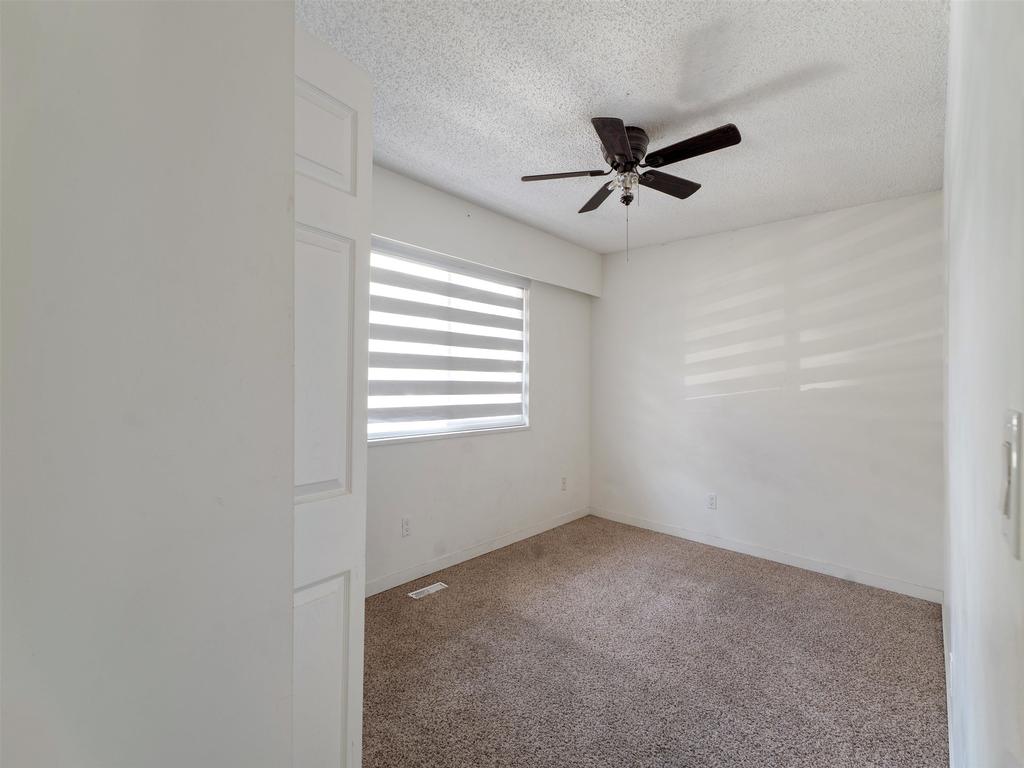 Listing Image for R3097006