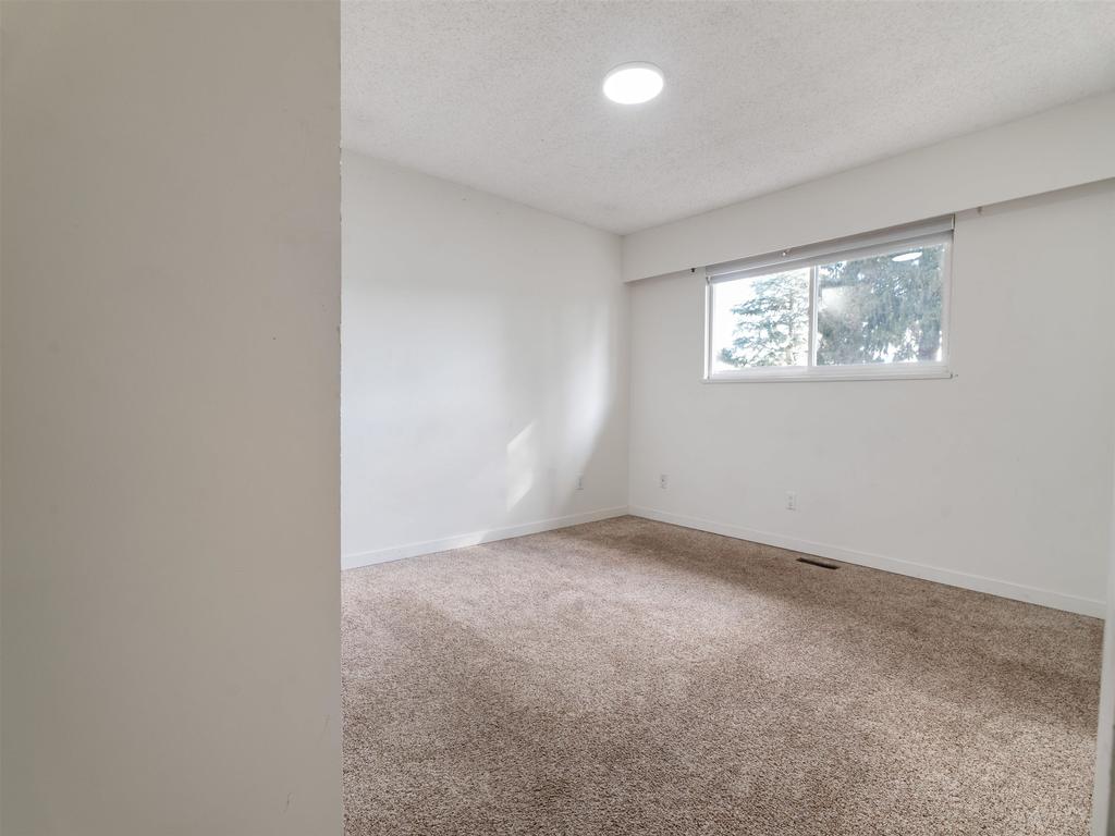 Listing Image for R3097006