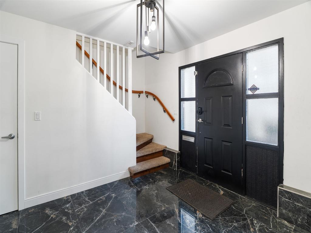 Listing Image for R3097006