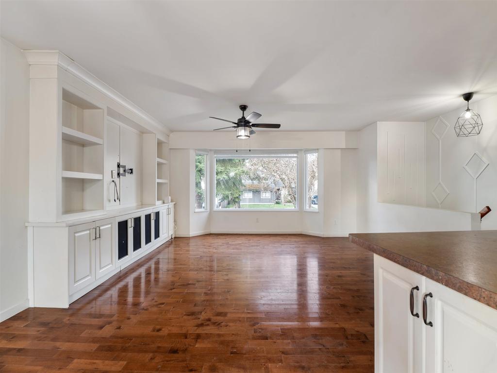 Listing Image for R3097006