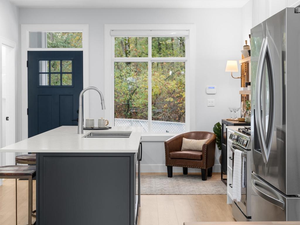 Listing Image for R3097012