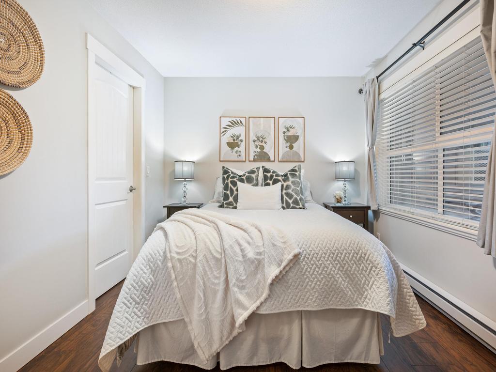 Listing Image for R3097019