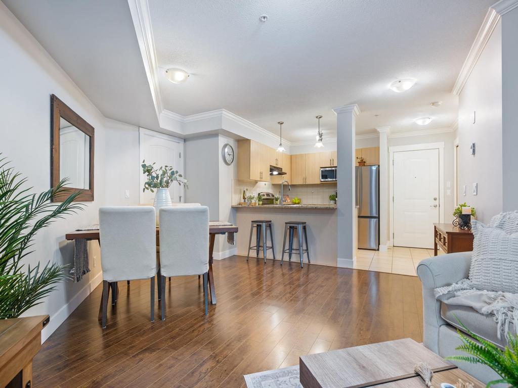 Listing Image for R3097019