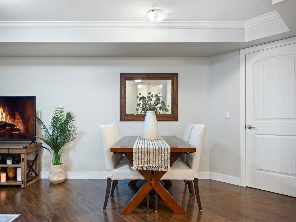 Listing Image for R3097019