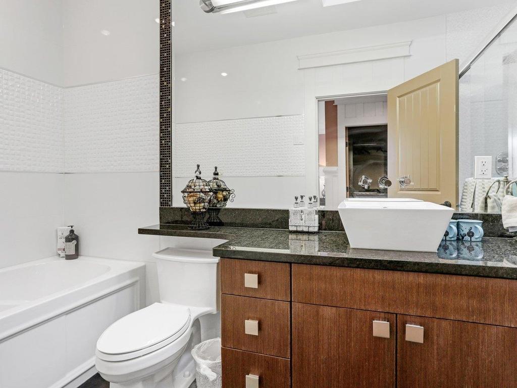 Listing Image for R3097043