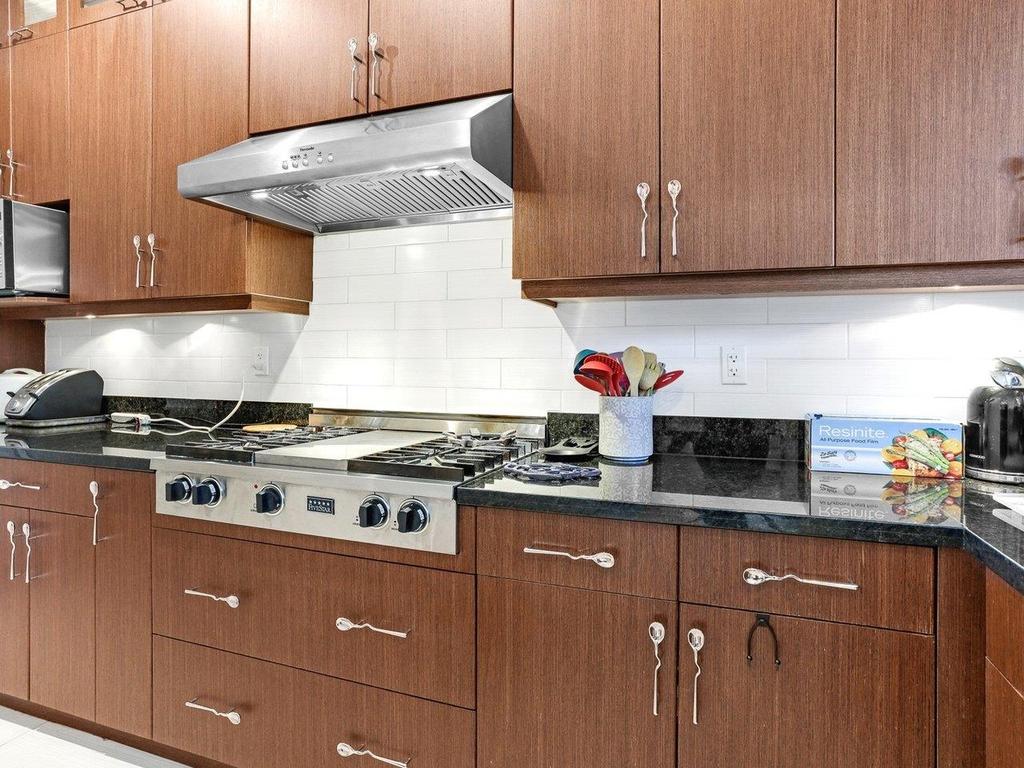 Listing Image for R3097043