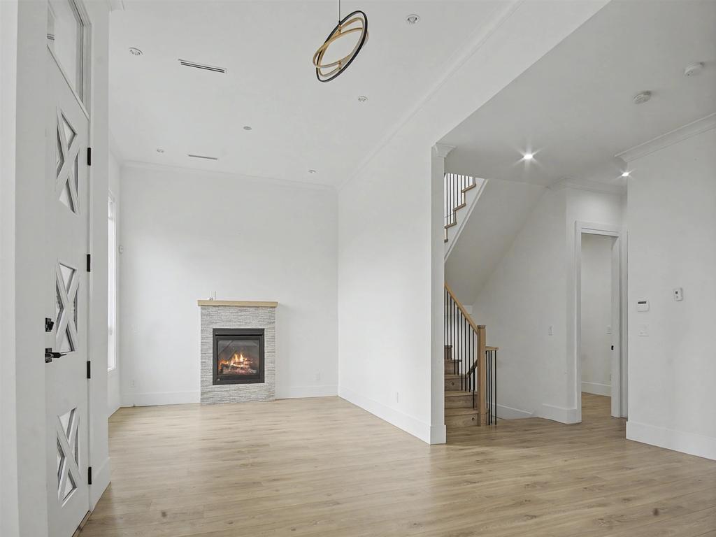 Listing Image for R3097062