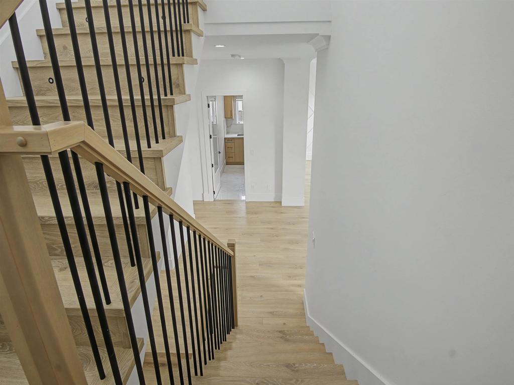 Listing Image for R3097062