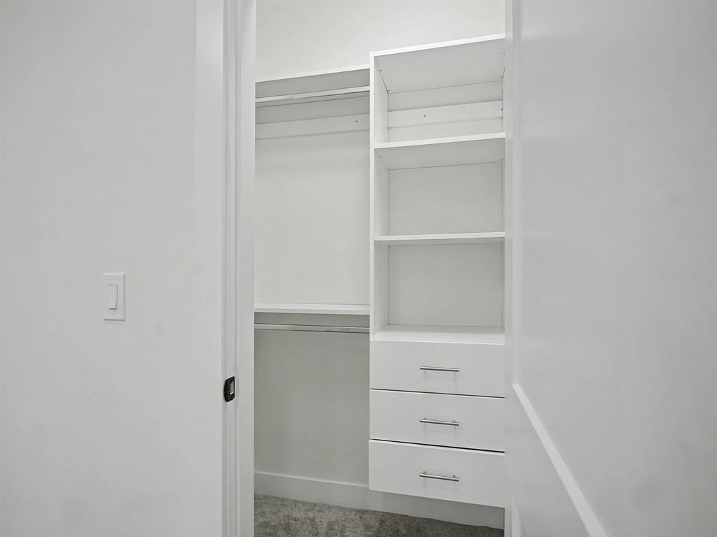 Listing Image for R3097062