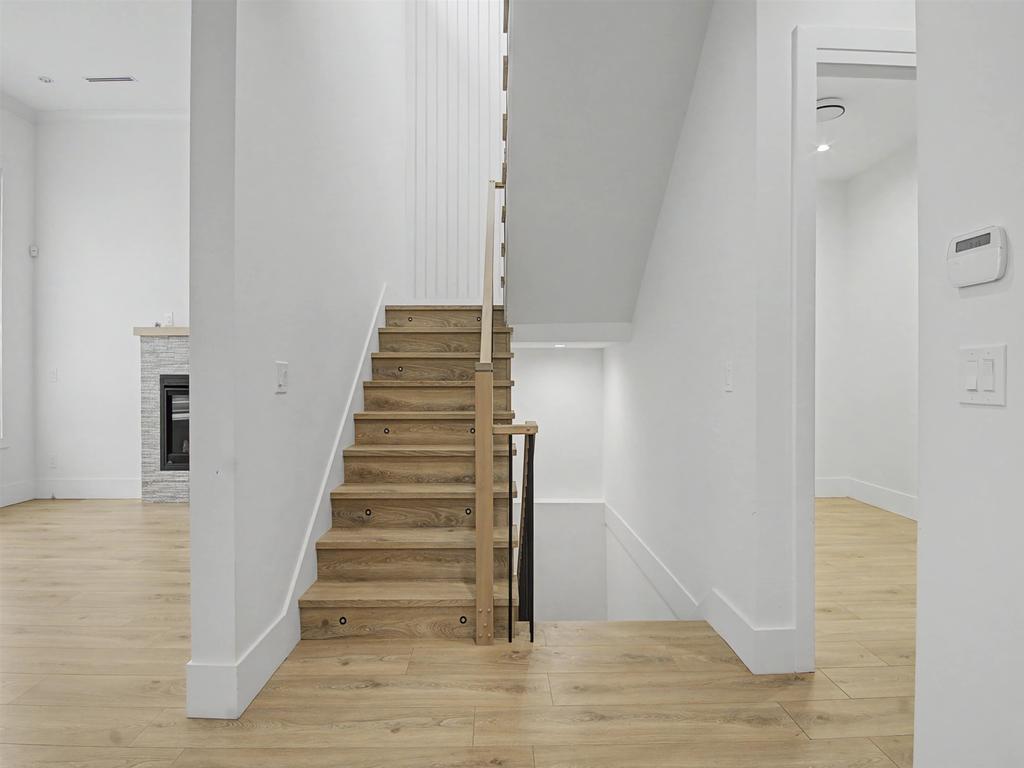 Listing Image for R3097062